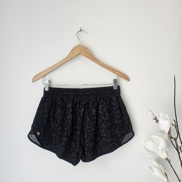 Women's Black Patterned Shorts - Picture 3 of 9